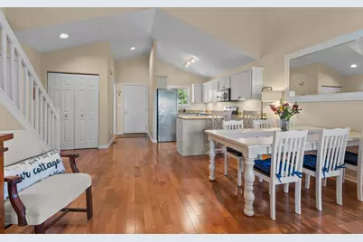 1813  Golfview Dr #35-03, Geneva, WI 53147 - Photo 14