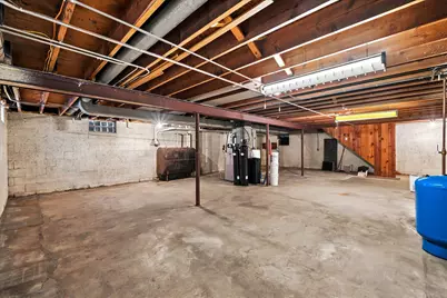 3835 W 5 1/2 Mile Rd, Racine, WI 53108 - Photo 34