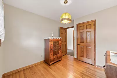 3835 W 5 1/2 Mile Rd, Racine, WI 53108 - Photo 20