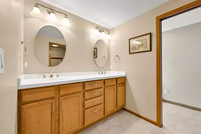 W264S7300  Kings Peak Ct, Vernon, WI 53189 - Photo 22