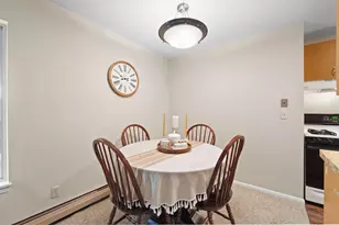 11936 W Mll Rd, Milwaukee, WI 53225 - Photo 6