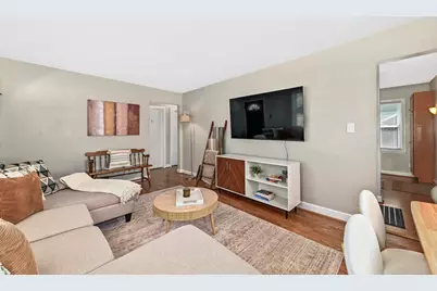 158 N 92nd St, Milwaukee, WI 53226 - Photo 6