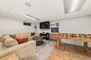158 N 92nd St, Milwaukee, WI 53226 - Photo 20