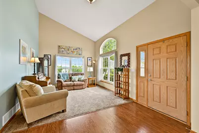 1621  Hunter Rd, Waukesha, WI 53189 - Photo 6