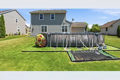 3830  Creekside Dr, Waukesha, WI 53189 - Photo 26