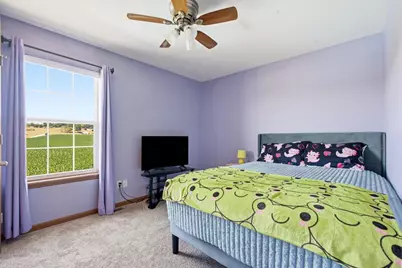 3830  Creekside Dr, Waukesha, WI 53189 - Photo 18