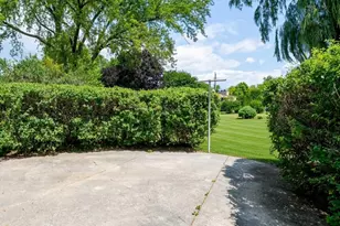 2050 Mt Kisco Dr, Elm Grove, WI 53122 - Photo 52