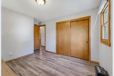 7283 S Countryside Dr, Franklin, WI 53132 - Photo 24