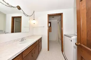 2805 S 83rd St, West Allis, WI 53219 - Photo 36