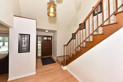2805 S 83rd St, West Allis, WI 53219 - Photo 10