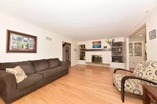 2805 S 83rd St, West Allis, WI 53219 - Photo 4