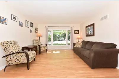 2805 S 83rd St, West Allis, WI 53219 - Photo 14