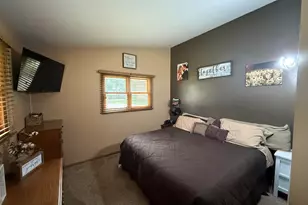 510 Laurel Dr, Francis Creek, WI 54214 - Photo 10