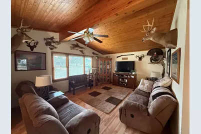 510  Laurel Dr, Francis Creek, WI 54214 - Photo 8