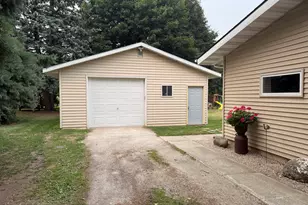 510 Laurel Dr, Francis Creek, WI 54214 - Photo 28