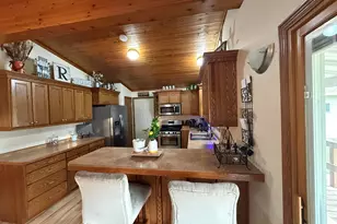 510 Laurel Dr, Francis Creek, WI 54214 - Photo 4