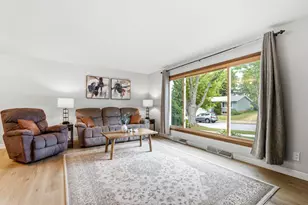 500 Summit Dr, Port Washington, WI 53074 - Photo 14
