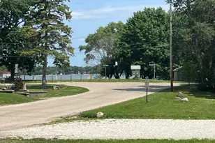 34123 Oakwood Dr, Burlington, WI 53105 - Photo 18