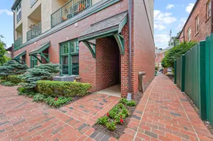 2010 E Windsor Pl, Milwaukee, WI 53202 - Photo 58