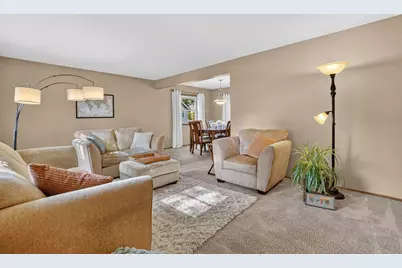 2470  Lionel Ct, Brookfield, WI 53045 - Photo 14