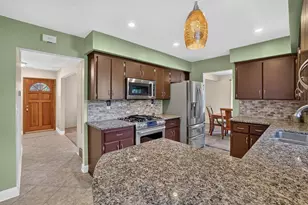2470 Lionel Ct, Brookfield, WI 53045 - Photo 18