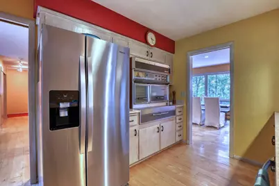 1905  Hillside Dr, Delafield, WI 53018 - Photo 12