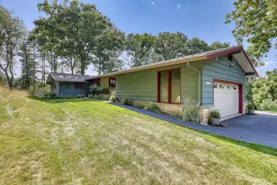 1905  Hillside Dr, Delafield, WI 53018 - Photo 36