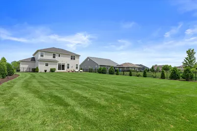9110  Creekside Cir, Pleasant Prairie, WI 53158 - Photo 2