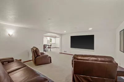 4042  Coopers Hawk Dr, Richfield, WI 53033 - Photo 52