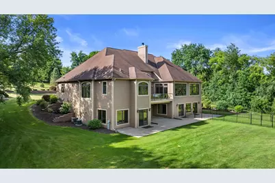 4042  Coopers Hawk Dr, Richfield, WI 53033 - Photo 6
