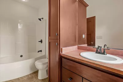 4042  Coopers Hawk Dr, Richfield, WI 53033 - Photo 38