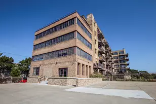 215 W Maple St, Milwaukee, WI 53204 - Photo 36