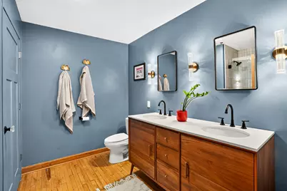 215 W Maple St #110, Milwaukee, WI 53204 - Photo 28