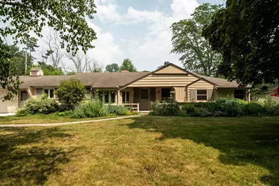 7860 N Fairchild Rd, Fox Point, WI 53217 - Photo 40