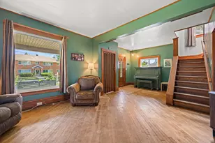 314 Lawn St, Hartland, WI 53029 - Photo 2