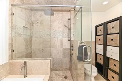 306 N Pinecrest St, Milwaukee, WI 53208 - Photo 28