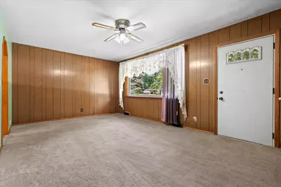 10549 S 4th Ave, Oak Creek, WI 53154 - Photo 12
