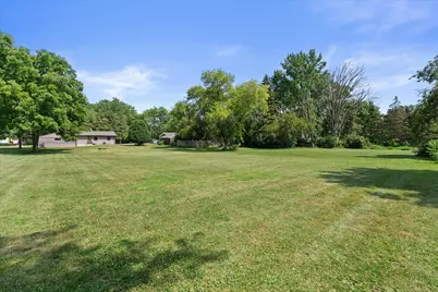 10549 S 4th Ave, Oak Creek, WI 53154 - Photo 34