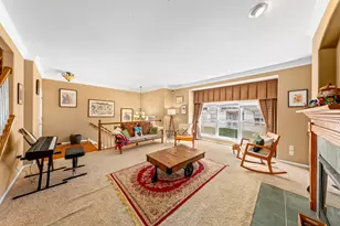 3844 S Lake Dr, Saint Francis, WI 53235 - Photo 6