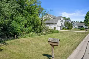 W161N5785 Cheryln Dr, Menomonee Falls, WI 53051 - Photo 34