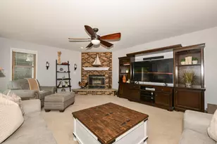 371 Frost Dr, Williams Bay, WI 53191 - Photo 14