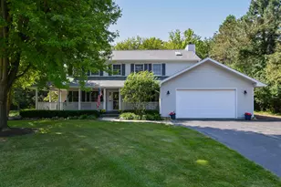 371 Frost Dr, Williams Bay, WI 53191 - Photo 10