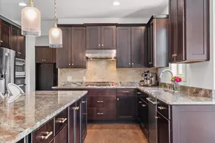 N47W7810 Parkland Rd, Cedarburg, WI 53012 - Photo 2