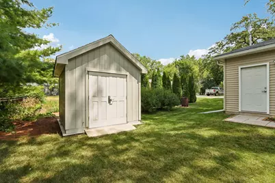 518 E Capitol Dr, Hartland, WI 53029 - Photo 36