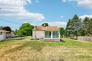 4650 S 109th St, Greenfield, WI 53228 - Photo 22