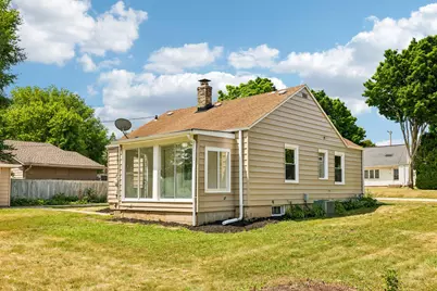 4650 S 109th St, Greenfield, WI 53228 - Photo 20
