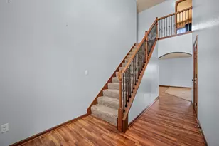 2305 Rustic Woods Ct, Waukesha, WI 53188 - Photo 8
