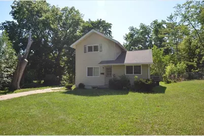 562 S Franklin St, Whitewater, WI 53190 - Photo 2