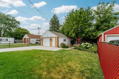 2408  Mitchell St, Racine, WI 53403 - Photo 44