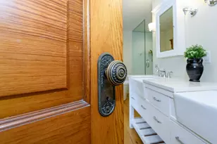 W247S8375 Stonehill Dr, Vernon, WI 53149 - Photo 54